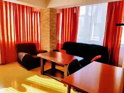 Apartament inchiriere Sector 2 Bucuresti living cu masa